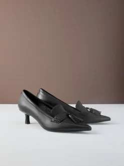Next Noir - Cuir haut de gamme avec mocassins à talons à glands Motionflex à bout pointu Outlet