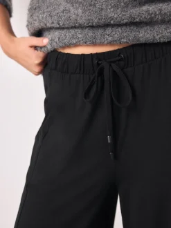 Next Noir - Joggings à jambe large en jersey Hot