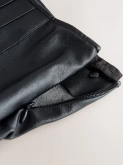 Next Noir - Jupe kilt mi-longue en similicuir New