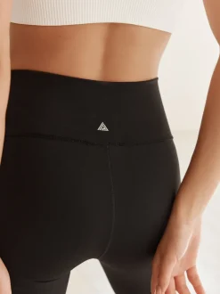 Next Noir - Leggings gainants courts à taille haute