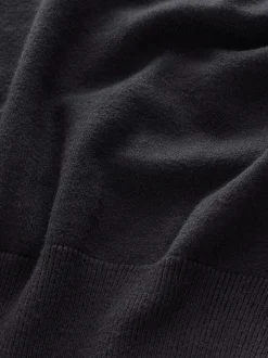 Next Noir - Lot de 2 pulls à col en V doux au toucher coupe classique