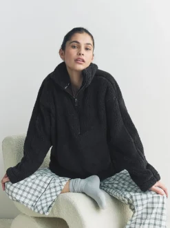 Next - Polaire en imitation peau de mouton à col zippé Noir Online