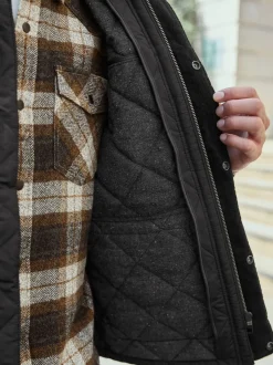 Next Noir - Résistant à la douche Diamond Quilt Corduroy Col Veste Clearance