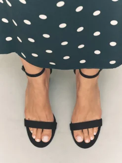 Next - Sandales à talons carrés Noir Clearance