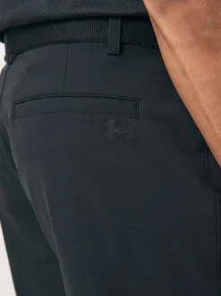Under Armour Noir - Short Golf Tech Taper Hot