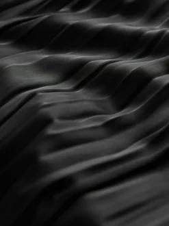 Next Noir - Sweat-shirt 2en1 avec jupe mi-longue en satin Best