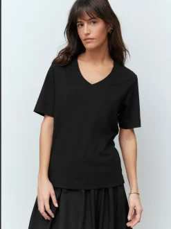 Next - T-shirt Col en V souple en coton modal Noir Discount