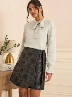 Love & Roses Noires à fleurs brodées - Jupes portefeuille en similicuir Online