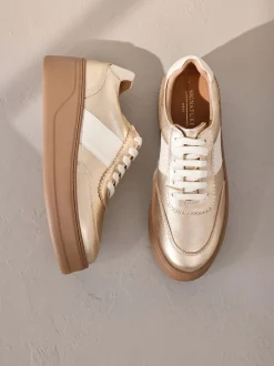 Next Or - Baskets Signature haut de gamme à lacets et semelle épaisse compensées en cuir Discount