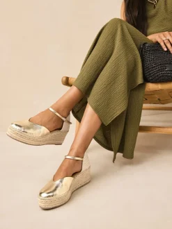 Next Or - Espadrilles à plateforme fermée et à bout compensé Sale
