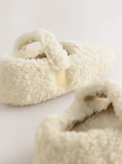 Next Peau de mouton neutre - Chaussons style babies Clearance