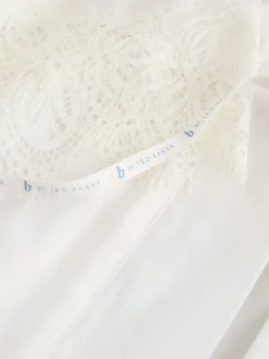 B by Ted Baker Peignoir écru en satin et dentelle Sale