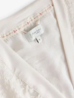 B by Ted Baker Peignoir ivoire à plumes Best