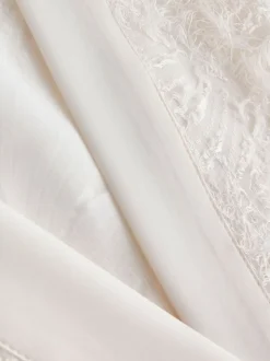 B by Ted Baker Peignoir ivoire à plumes Best