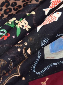 Never Fully Dressed Peignoirs en satin Gamme longue Sale