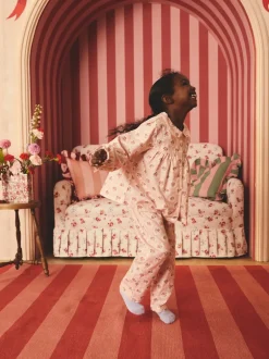 Next Rose - Cath Kidston pyjama tissé à boutons et fleurs Hot