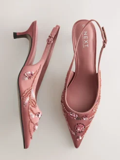 Next Rose - Forever Comfort Chaussures à talons chatons à bride arrière avec perles en satin Hot