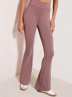 Friends Like These Rose - Studio Yoga Flare Leggings Hot