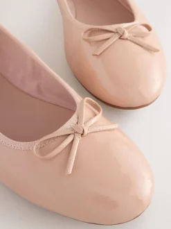 Next Rose blush verni - Ballerines à bout rond Sale