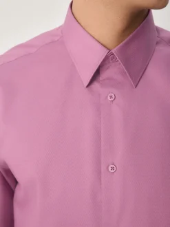 Next - Ajustement régulier - Chemise élégante texturée facile d’entretien à poignets simples Rose poudré Discount