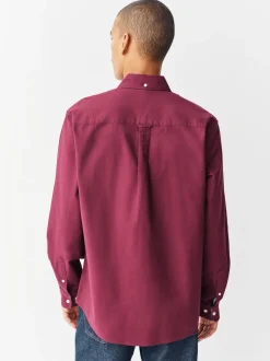 Next - Ajustement régulier - Chemise Oxford à manches longues Rouge bordeaux Sale