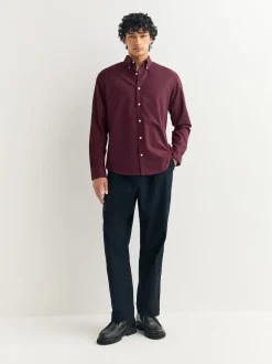 Next - Chemise Oxford stretch à manches longues Rouge bordeaux Clearance