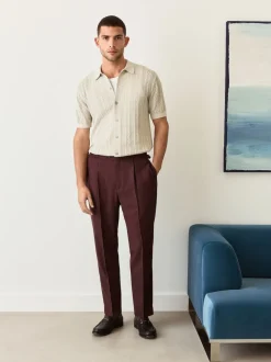 Next Rouge bordeaux - Pantalon élégant en mélange de laine coupe régulière avec lin et ajusteurs latéraux fonctionnels New