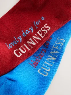 Next Rouge/Bleu - Lot de 2 chaussettes de sport sous licence Guinness Sale