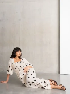 Seraphine Cream Robe longue maternité Sale