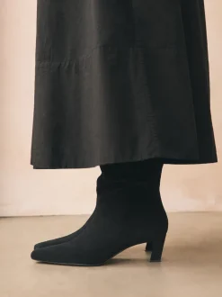 Next Suede noire - Bottes à talons Forever Comfort® à bout pointu Hot