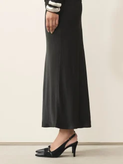 Next Suede noire - Chaussures à talons Forever Comfort® pointus en cuir avec nœud et bride arrière