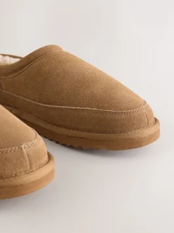 Next Taupe (Taupe) - Chaussons doublés en daim Signature avec fausse fourrure Hot