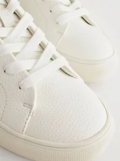 Next - Baskets minimalistes Terrain blanc Clearance