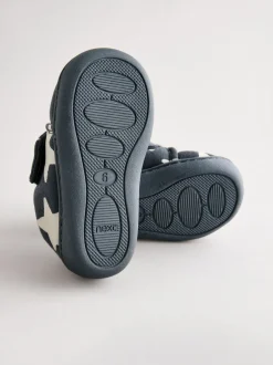 Next Étoile grise - Chaussons à fermeture scratch et semelles cuvette Sale