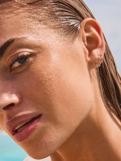 Next Tonalité argentée - Boucles d'oreilles Huggie Hoop en acier inoxydable 3 Lot Best