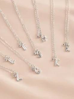 Next Tonalité argentée - Collier à initiale Hot