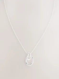 Next Tonalité argentée - Collier à pendentif cercle entrelacé New