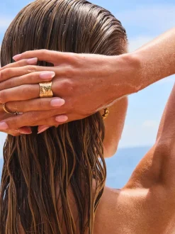 Next Tonalité d'or - Bague en acier inoxydable Clearance