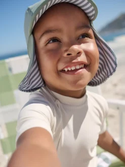 Next - Bonnet de bain Légionnaire (3mths-10yrs) vert Discount