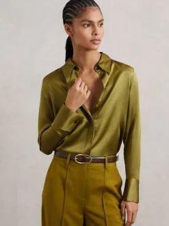 Reiss - Chemise Ameira à patte de boutonnage dissimulée en satin de soie Vert clair Clearance
