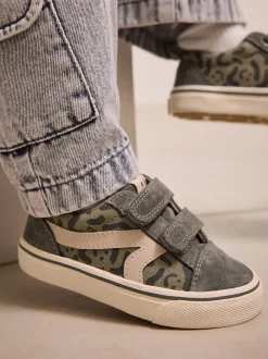 Next - Fermeture par contact Skate Trainers Vert kaki Discount