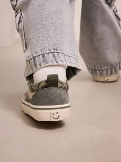 Next - Fermeture par contact Skate Trainers Vert kaki Discount