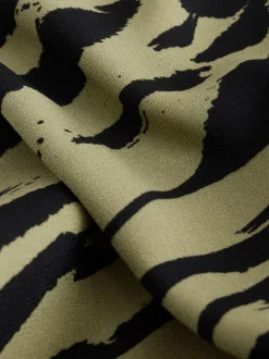 Next - Chemisier manches longues à col V Vert kaki à imprimé animal Online