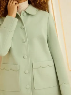 Love & Roses Vert pistachio - Manteau Dolly mi-long à bordures festonnées Clearance